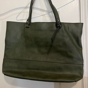 Sole Society Green Tote Bag with Spacious Design